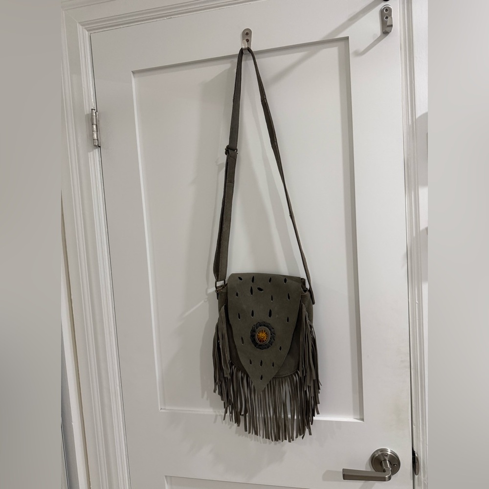 Unbranded greenish gray leather crossbody bag w/ fringe (read)